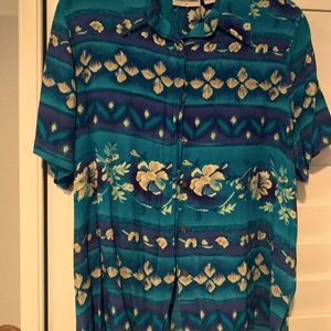 Women’s Alfred Dunner shirt